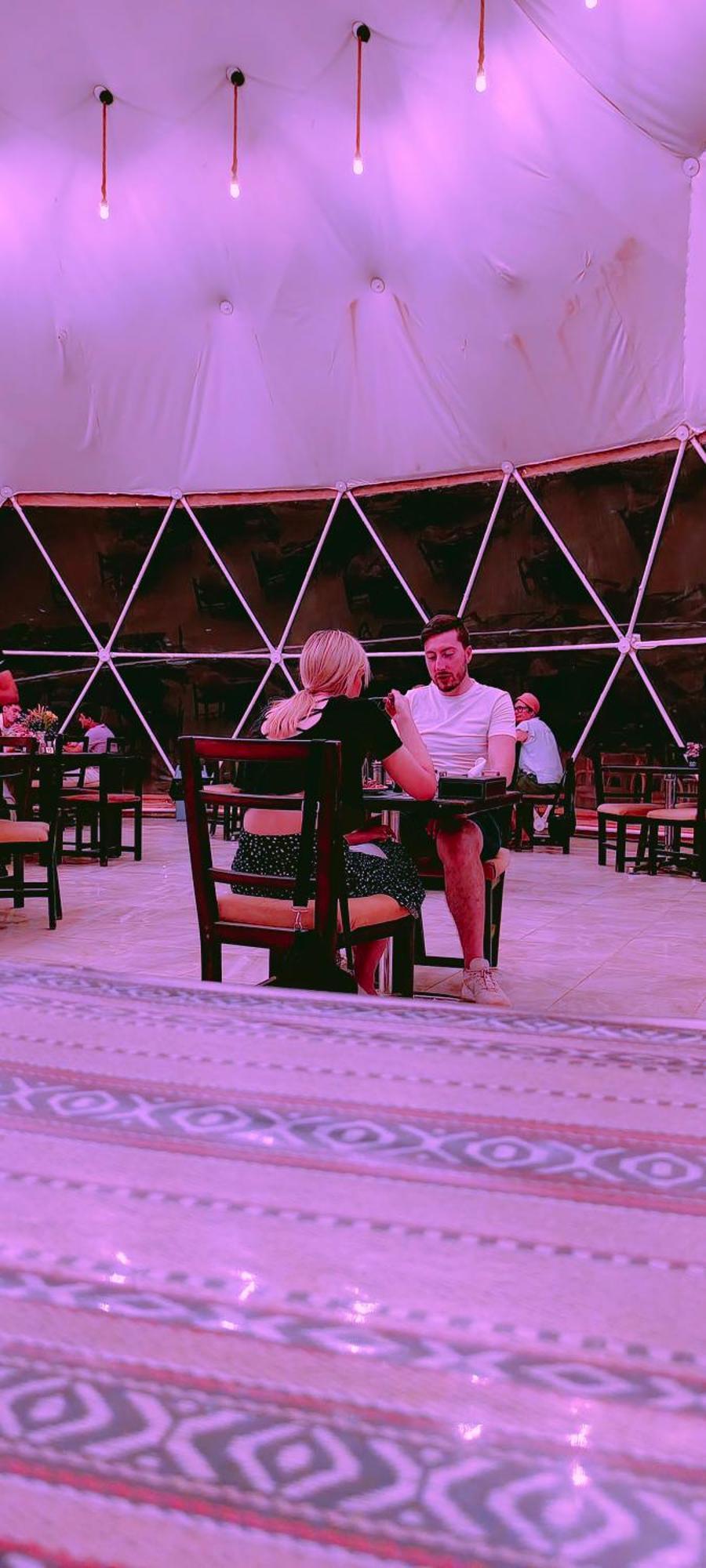 Titanic Camp Bed & Breakfast Wadi Rum Ngoại thất bức ảnh