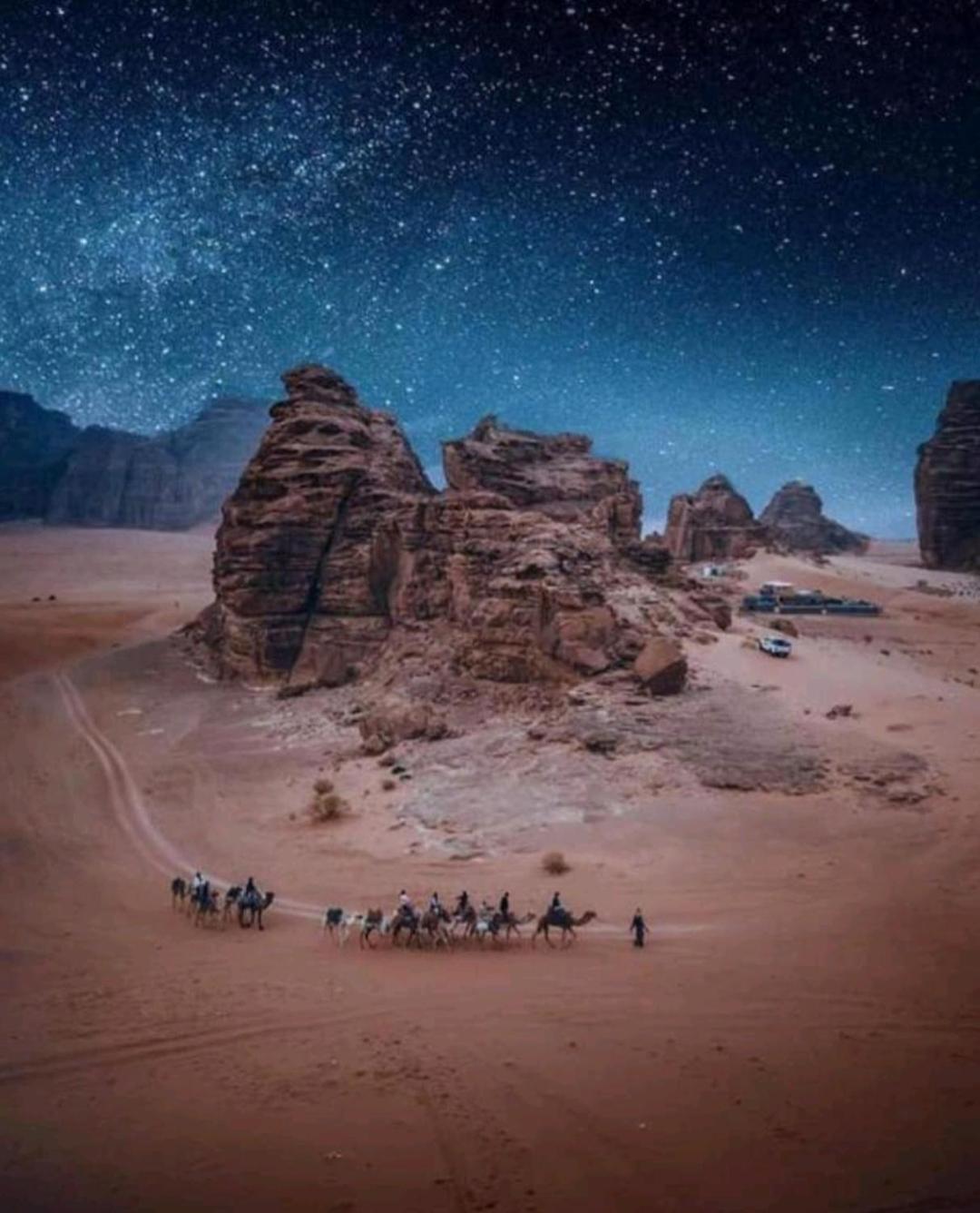 Titanic Camp Bed & Breakfast Wadi Rum Ngoại thất bức ảnh