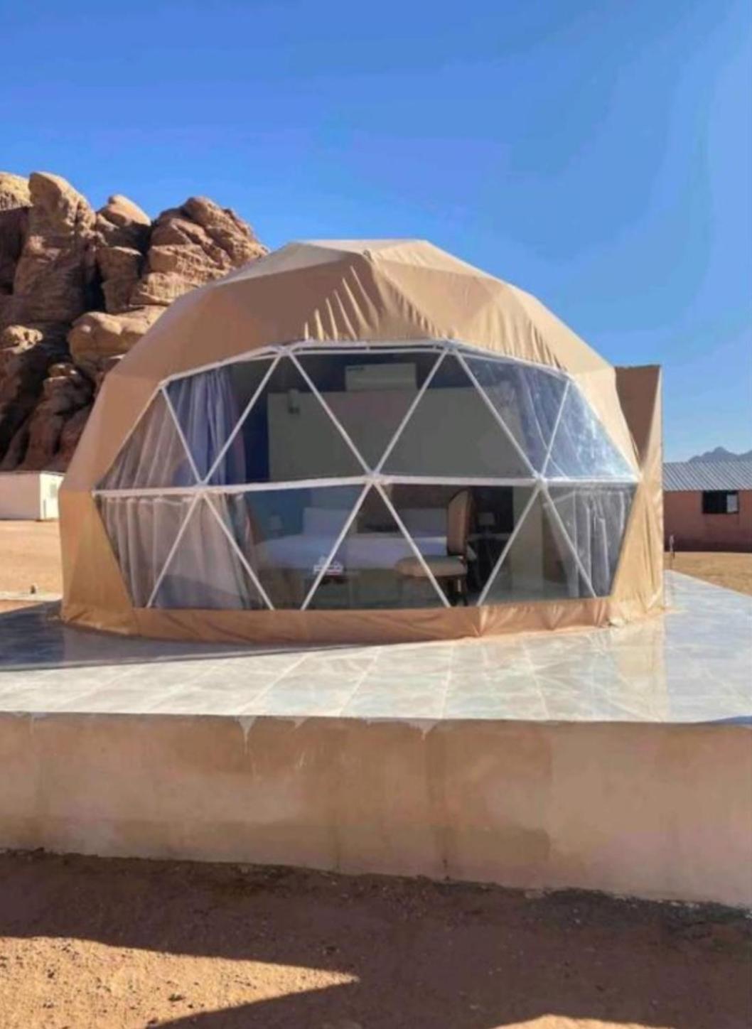 Titanic Camp Bed & Breakfast Wadi Rum Ngoại thất bức ảnh