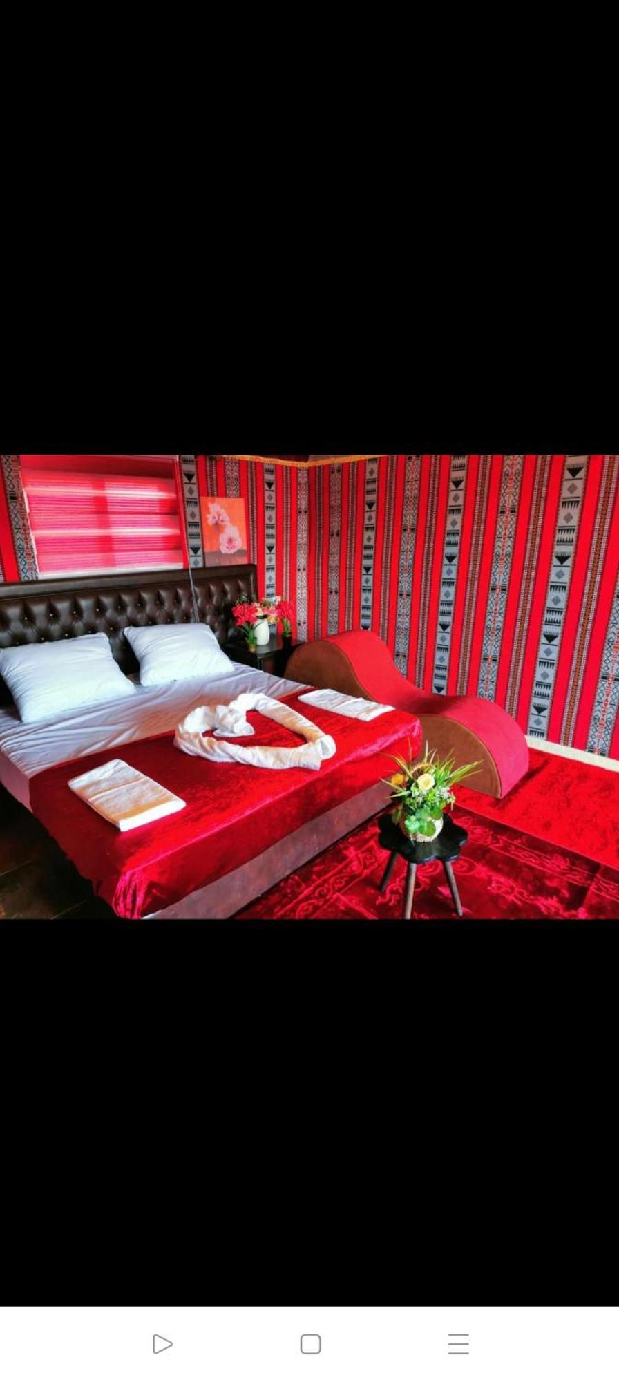 Titanic Camp Bed & Breakfast Wadi Rum Ngoại thất bức ảnh